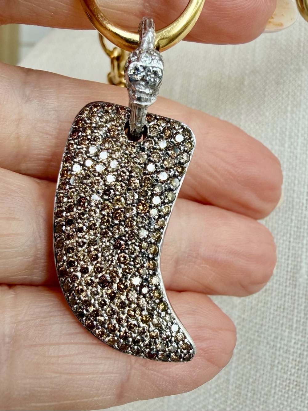 18k gold and diamond pendant